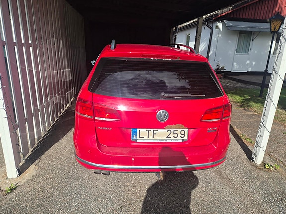 Volkswagen Passat 4 of 6