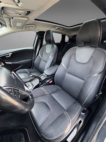 Volvo V40 10 of 24