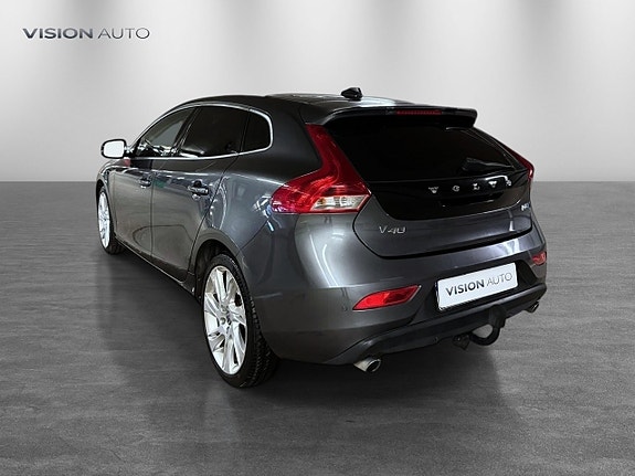 Volvo V40 7 of 24