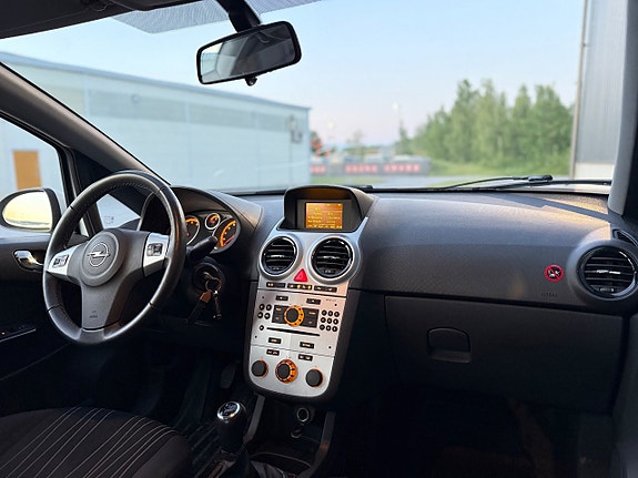 Opel Corsa 10 of 10