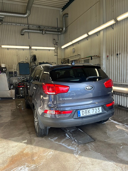 Kia Sportage 3 of 5