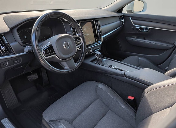 Volvo V90 Cross Country 4 of 7