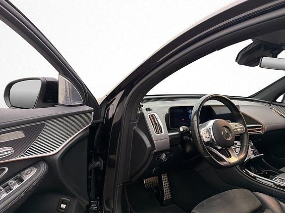 Mercedes-Benz EQC400 11 of 30