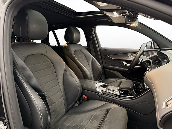 Mercedes-Benz EQC400 29 of 30
