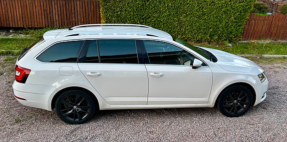 Skoda Octavia 8 of 15