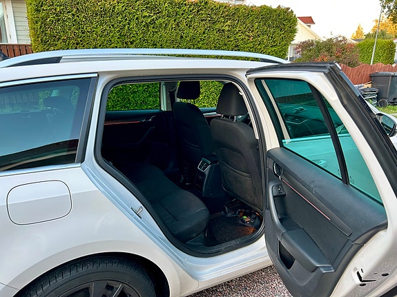 Skoda Octavia 9 of 15