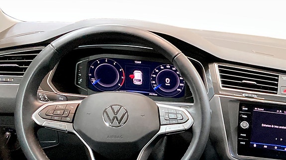 Volkswagen Tiguan 10 of 13