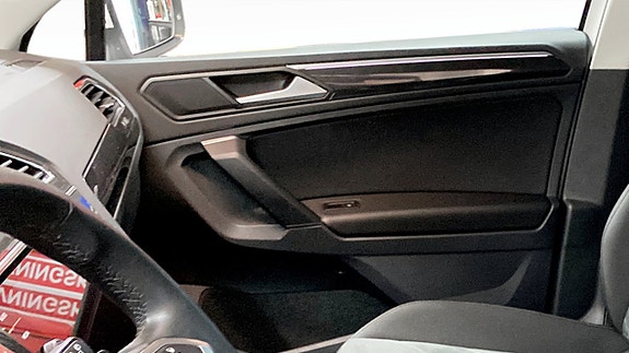 Volkswagen Tiguan 8 of 13