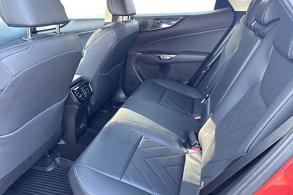 Lexus NX350h 11 of 29