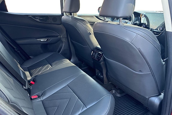 Lexus NX350h 7 of 29