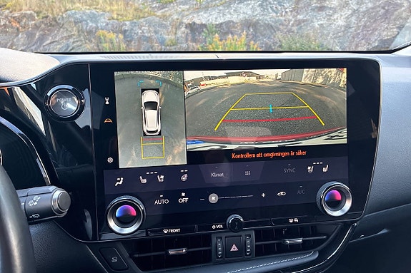 Lexus NX350h 21 of 29