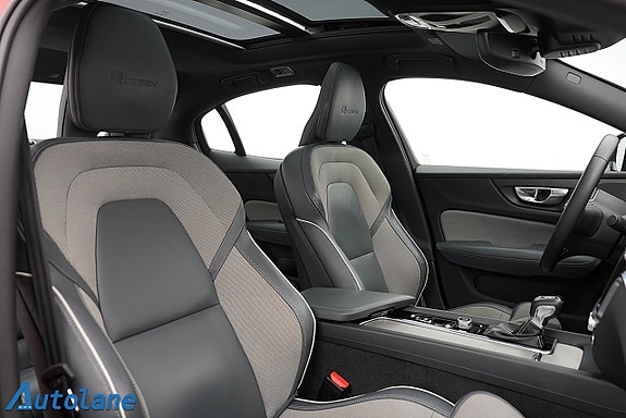 Volvo S60 16 of 30