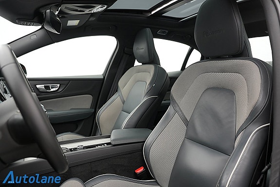 Volvo S60 17 of 30