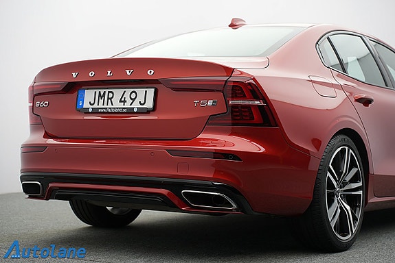 Volvo S60 13 of 30