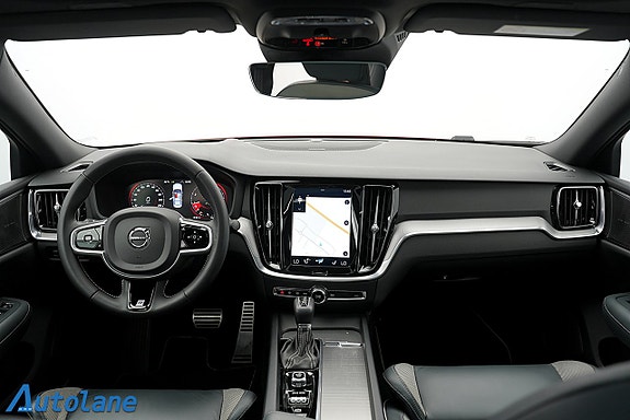 Volvo S60 19 of 30