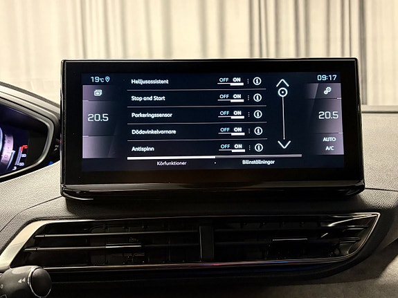 Peugeot 5008 15 of 17