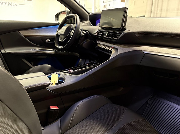 Peugeot 5008 9 of 17