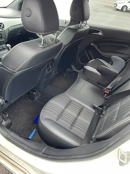 Mercedes-Benz B180 9 of 9