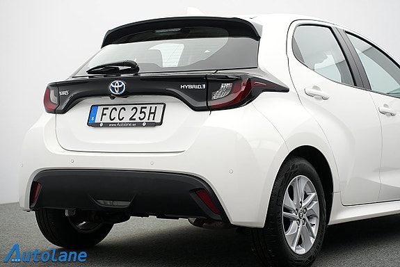 Toyota Yaris 16 of 30