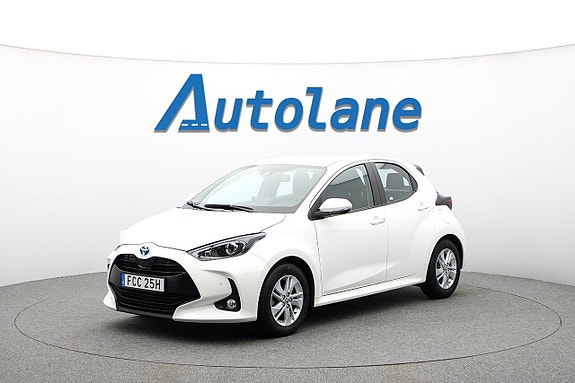 Toyota Yaris 4 of 30
