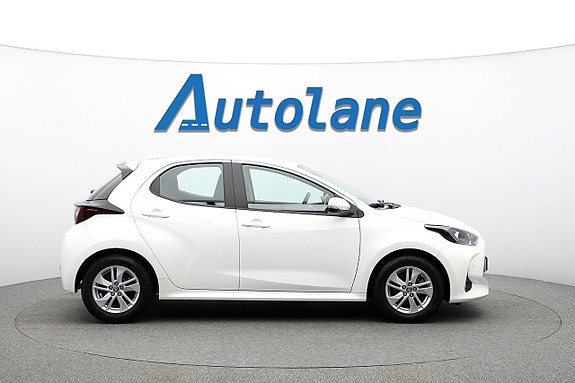 Toyota Yaris 9 of 30