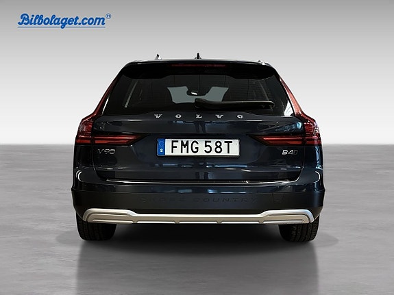 Volvo V90 Cross Country 6 of 15