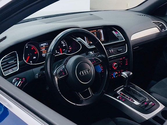 Audi A4 9 of 19