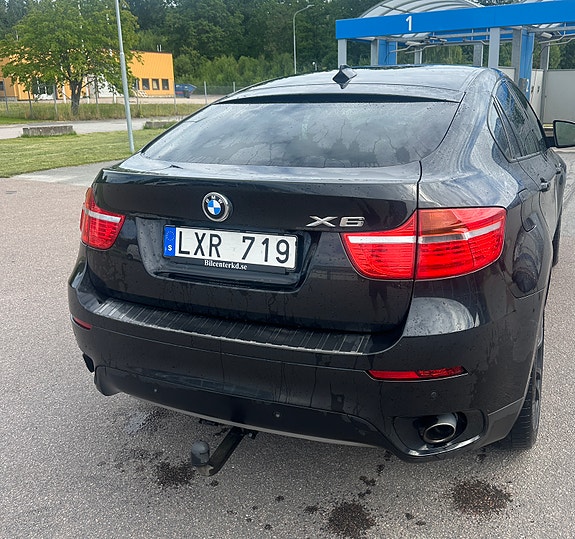 BMW X6 2 of 7