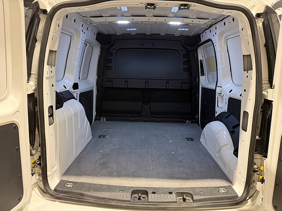 Volkswagen Caddy 13 of 13