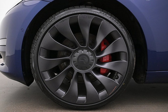 Tesla Model 3 27 of 27