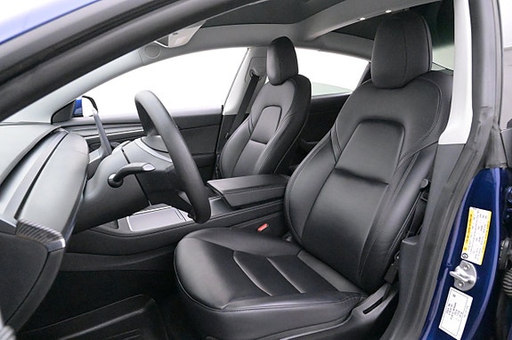 Tesla Model 3 9 of 27