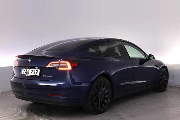 Tesla Model 3 5 of 27