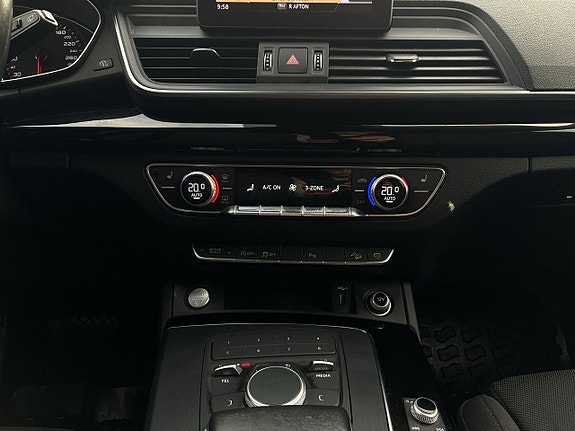 Audi Q5 11 of 23