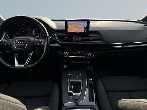 Audi Q5 8 of 23