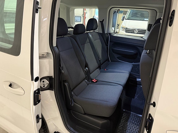 Volkswagen Caddy 13 of 18