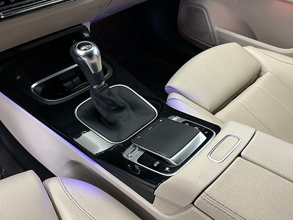 Mercedes-Benz B180 8 of 15
