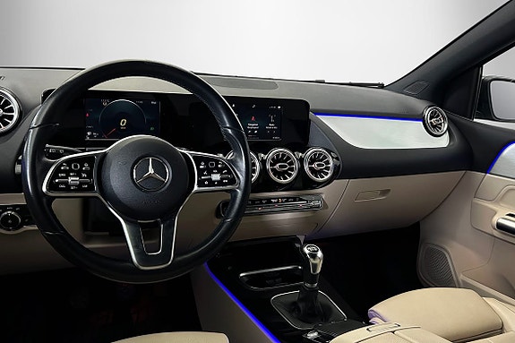 Mercedes-Benz B180 7 of 15