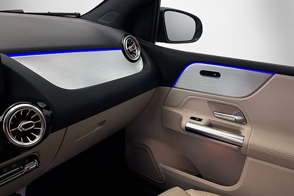 Mercedes-Benz B180 10 of 15