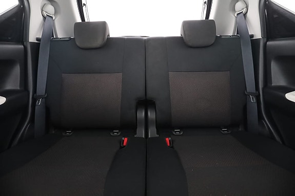 Suzuki Ignis 16 of 30