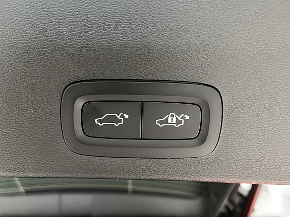Volvo XC40 15 of 18