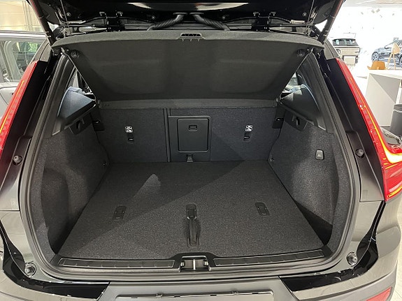 Volvo XC40 14 of 18