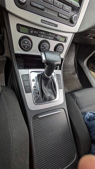 Volkswagen Passat 4 of 10