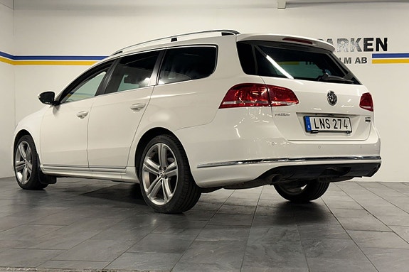 Volkswagen Passat 8 of 30