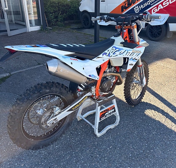 KTM 450 EXC-F SIXDAYS 2024 2 of 5