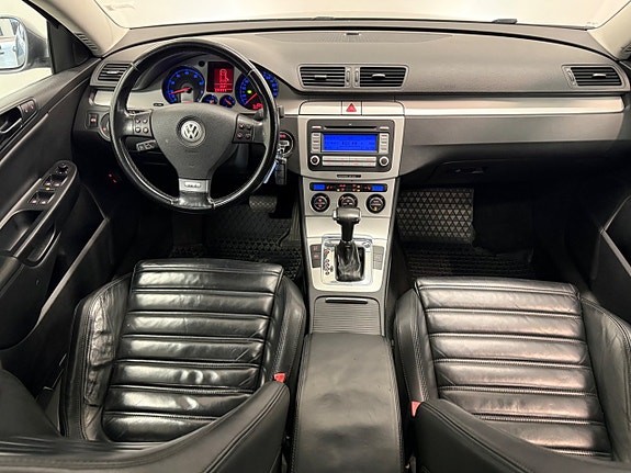Volkswagen Passat 11 of 24