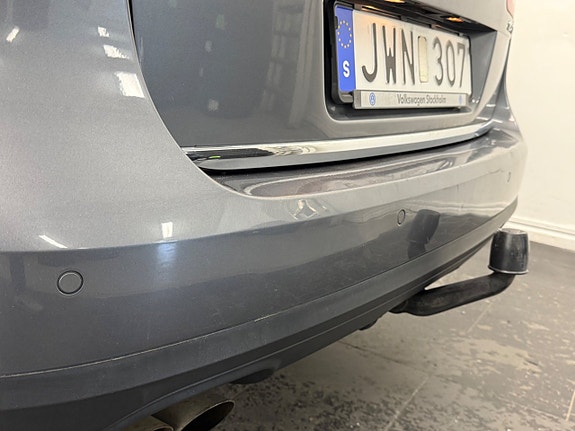 Volkswagen Passat 24 of 24