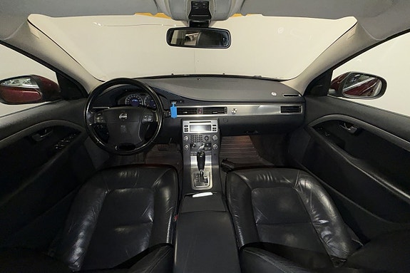 Volvo V70 14 of 27
