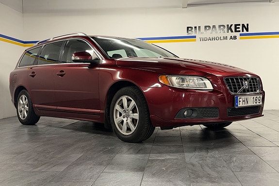 Volvo V70 4 of 27