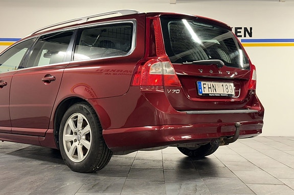 Volvo V70 11 of 27