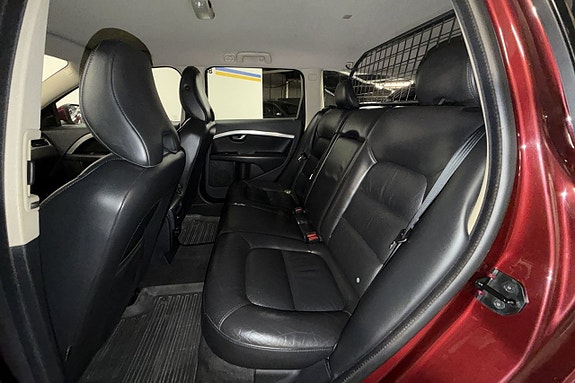 Volvo V70 15 of 27